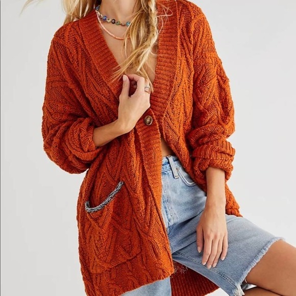 Free People Montana Cable Knit button front w/ pockets burnt orange Cardigan szS